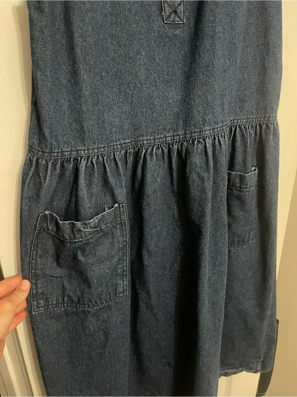 Women’s Miss Liz Vintage Denim Jumper Dress with Pockets - Picture 5 of 7